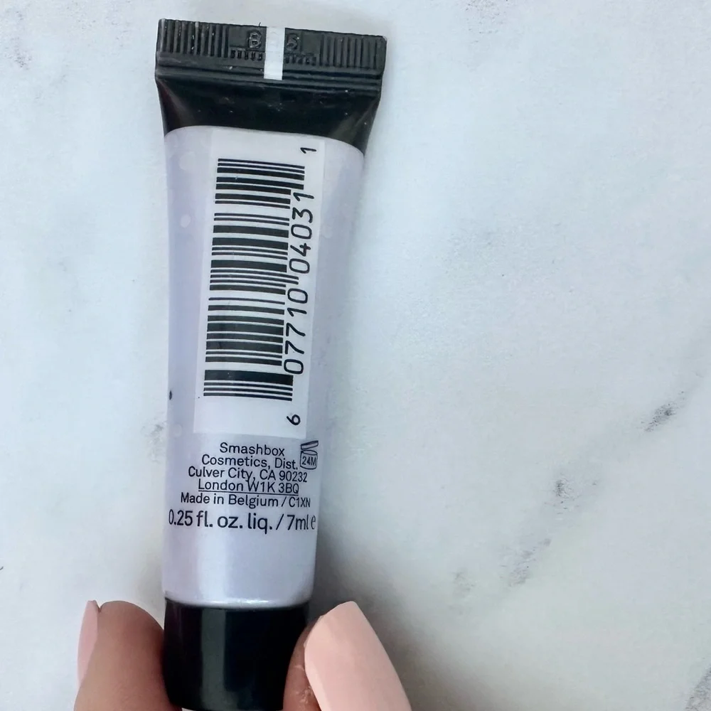 Smashbox Super Fan Mascara, Smashbox Primer, Malin and Goetz Moisturizer Samples